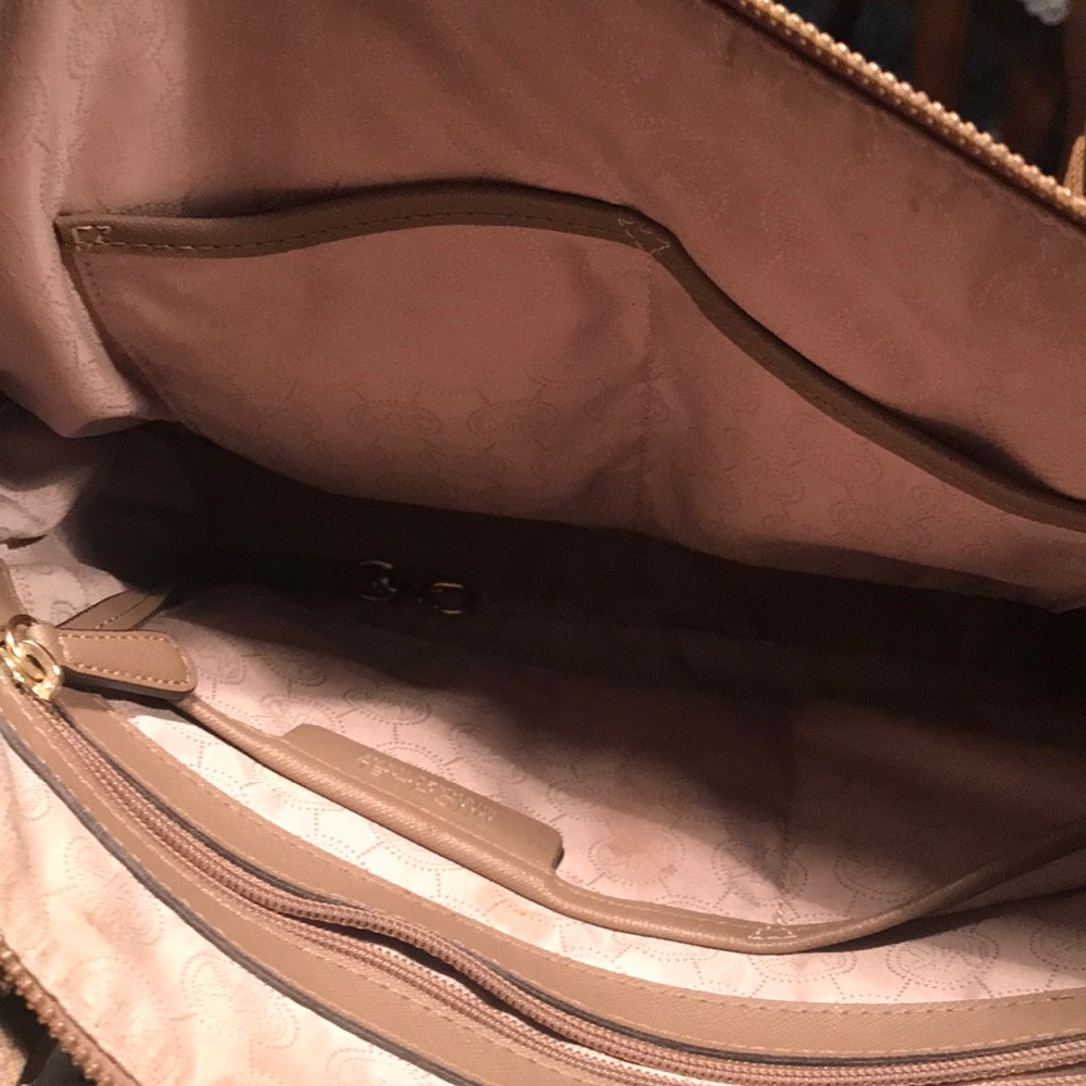 Michael Kors Jet Set Large TopZip Saffiano Leather - Picture 5 of 6